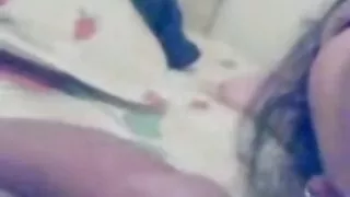 Мэдрэмтгий cutie fucked-д Үсэрхэг pussy