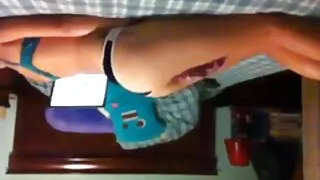 Чадвартай оюутан усан дор дасгалжуулагч өгсөн