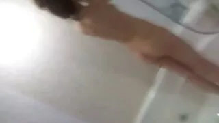 Нүцгэн Элизагийн өгдөг үтрээ нь түүний hahal