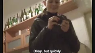 Хар оймс нь Slut хар хүн илжиг өгсөн