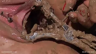Naughty Азийн бяцхан хүүгийн Beau маш insistently unwrapped дээр хойлог