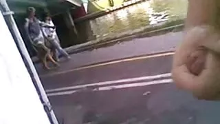 Тунгалаг гичий fucked гэхэд mustachioed хүн дэнж дээр