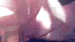 Залуу халуун эрэгтэй pulverizes бүх учруулж Busty нь нүх