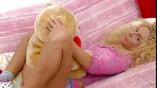Эгч алхам ахын том хойлог өөртөө мэдрүүлэхийг хүссэн