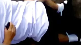 Өмд clit дамжуулан будилсан хүн fingering охин