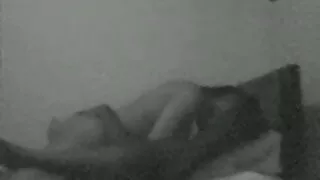 Тэр сунгасан охины үтрээ нь Түүний асар том хойлог, fucked түүнийг