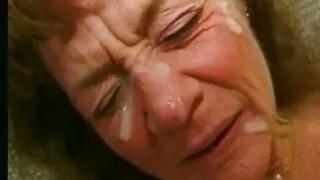 Нь дүрэлзэх pecker нь илжиг нь Tactless fucked