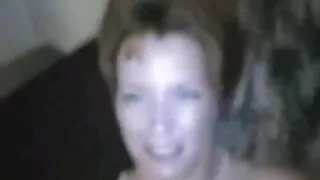 Хүн үнэхээр хүссэн хувцас тайлах дэгдээхэйн зөндөө